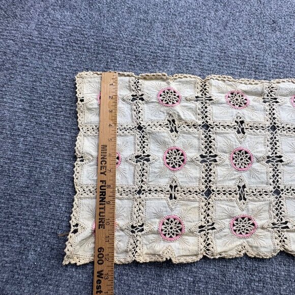 VTG Hand-Crocheted Lace‎ Table Runner With Pink Floral Accents 12" X 40" Boho - Picture 5 of 12